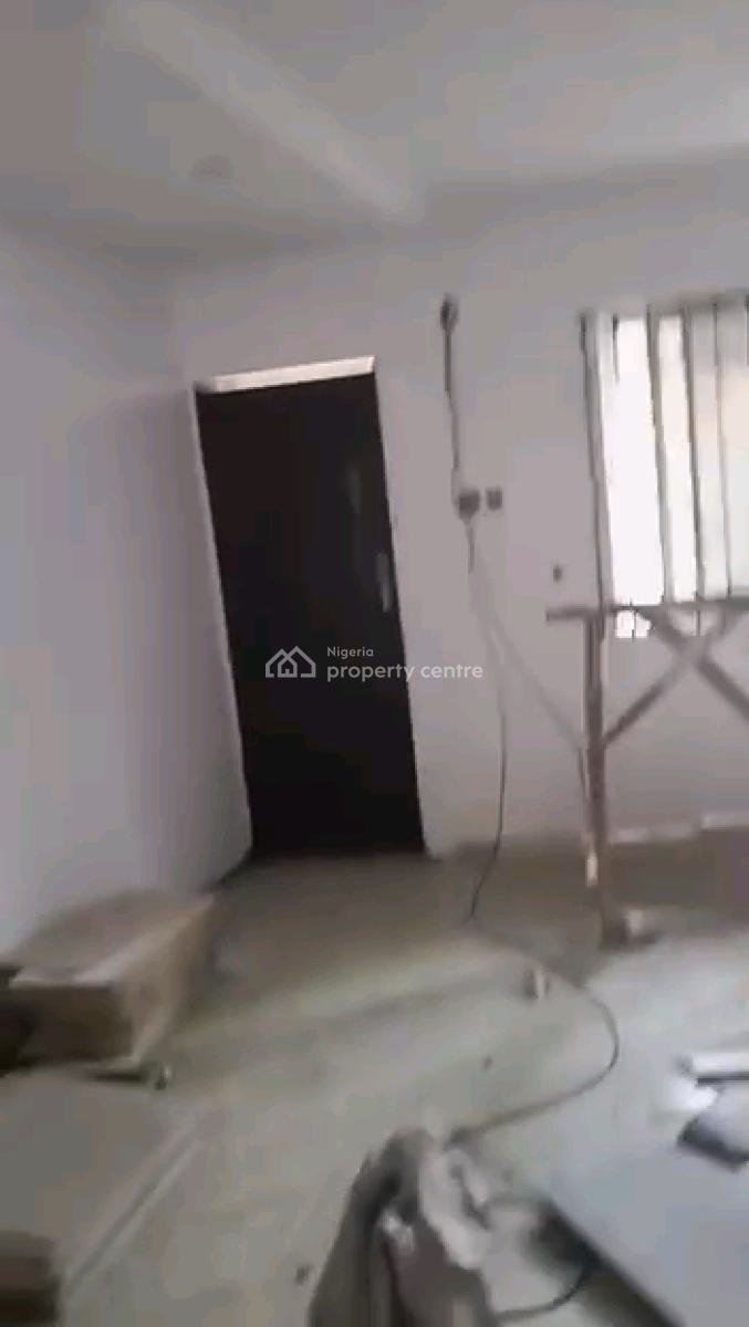 Standard and Spacious 2 Bedroom Bungalow, Medina Estate, Medina, Gbagada, Lagos, Flat / Apartment for Rent