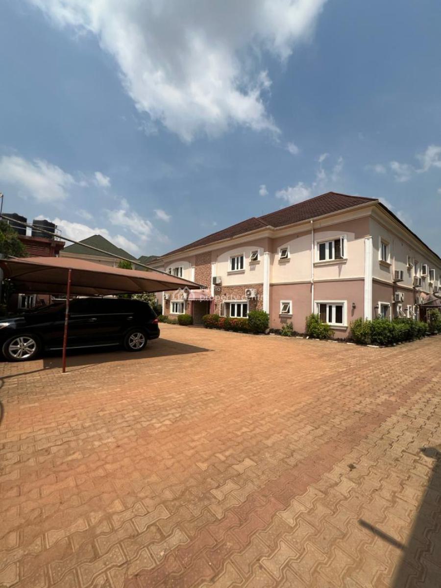 Functional and Strategically Aligned Guest House & Suites, Near Vio Office, Mabushi, Abuja, Hotel / Guest House for Sale