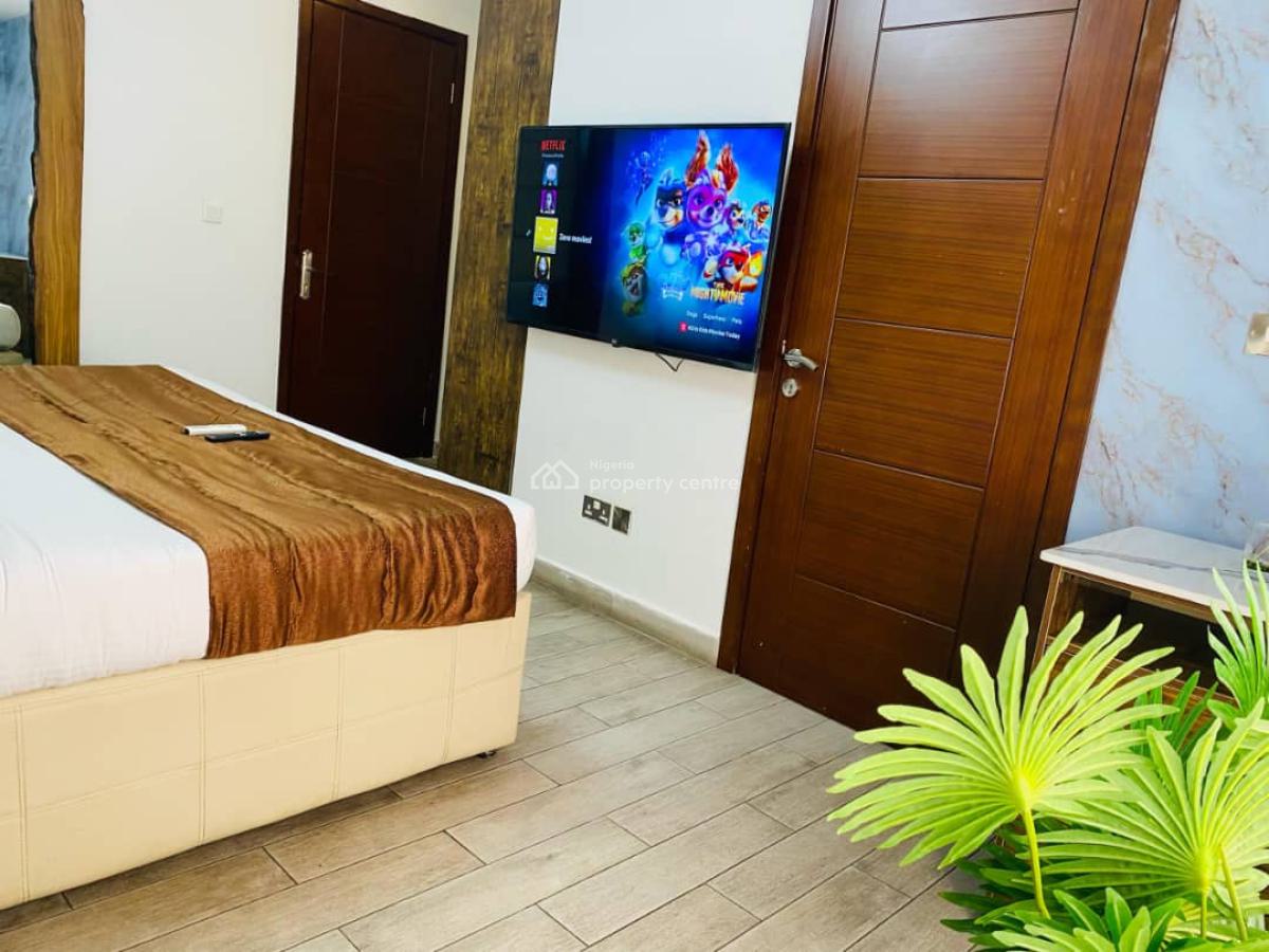 Beautiful 3 Bedroom Apartment with Swimming Pool, Snook, Elevator &gym, Banana Island, Ikoyi, Lagos, Flat / Apartment for Sale