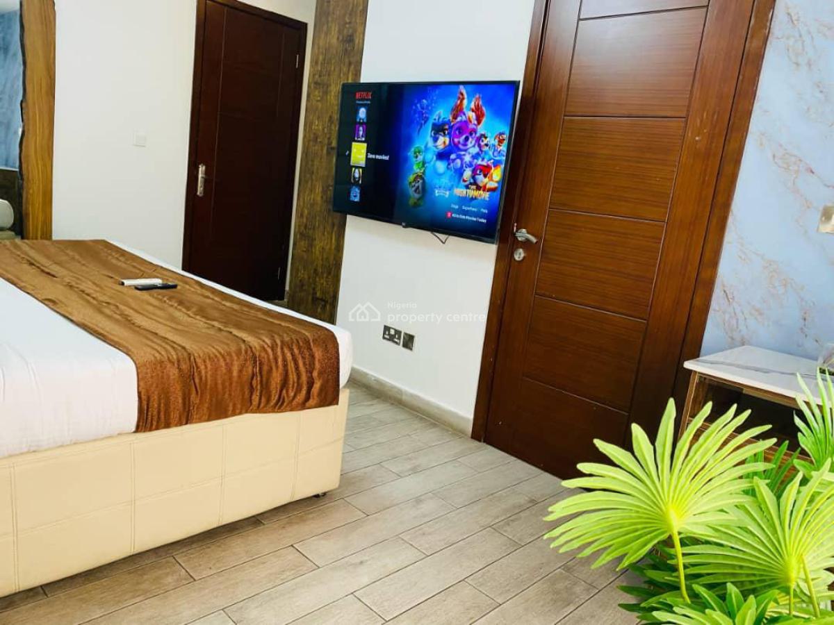 Beautiful 3 Bedroom Apartment with Swimming Pool, Snook, Elevator &gym, Banana Island, Ikoyi, Lagos, Flat / Apartment for Sale