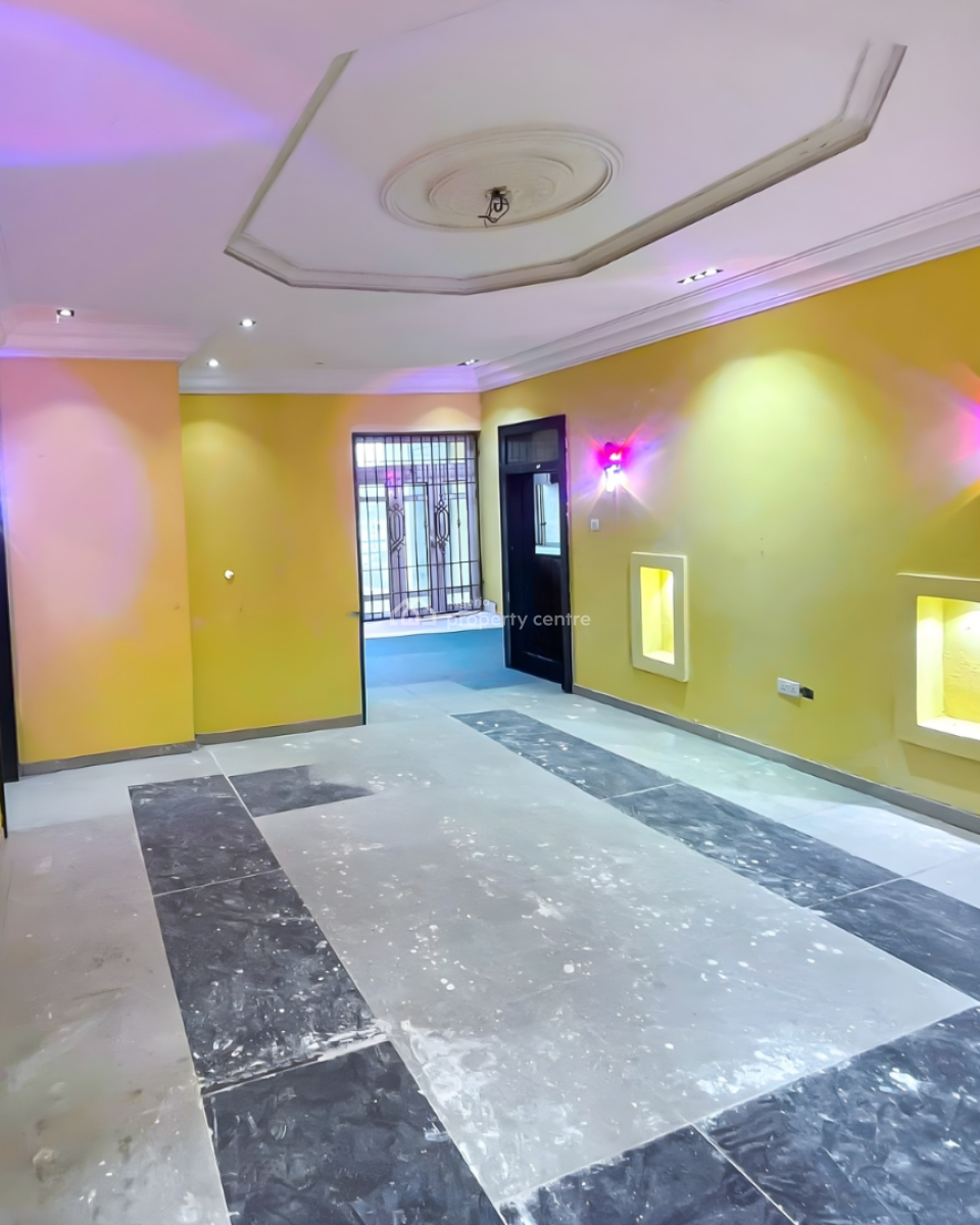 Standard 3 Bedroom Apartment in a Secure Environment, Gra Phase 3, Port Harcourt, Rivers, Flat / Apartment for Rent