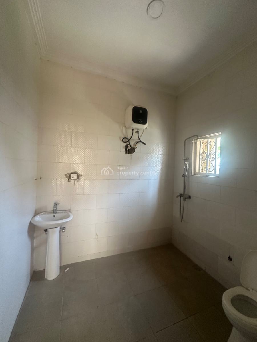 Luxury Spacious 3 Bedroom Bungalow with 2 Rooms Bq, Sungold, Galadimawa, Abuja, Detached Bungalow for Rent