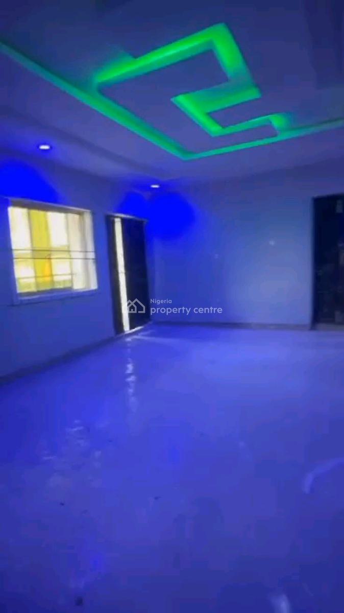 Standard and Spacious 3 Bedroom Flat, Soluyu, Soluyi, Gbagada, Lagos, Flat / Apartment for Rent
