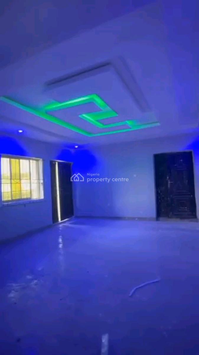 Standard and Spacious 3 Bedroom Flat, Soluyu, Soluyi, Gbagada, Lagos, Flat / Apartment for Rent