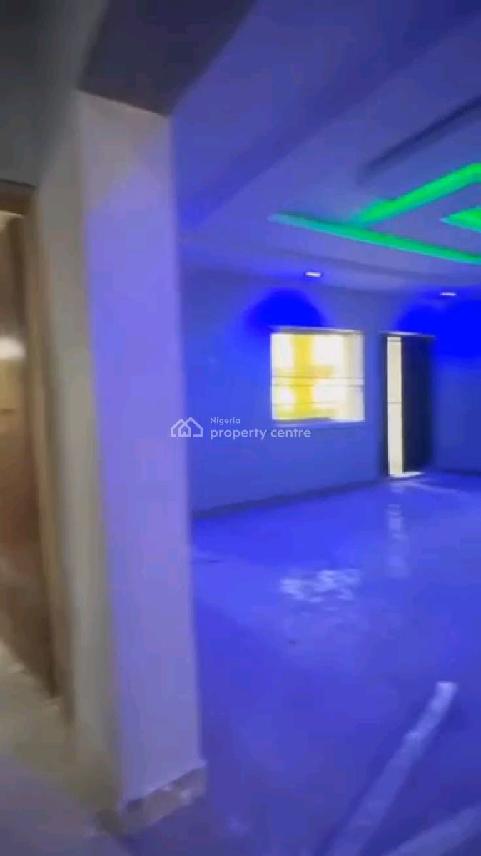 Standard and Spacious 3 Bedroom Flat, Soluyu, Soluyi, Gbagada, Lagos, Flat / Apartment for Rent