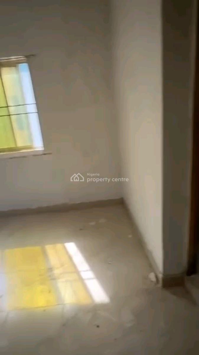 Standard and Spacious 3 Bedroom Flat, Soluyu, Soluyi, Gbagada, Lagos, Flat / Apartment for Rent