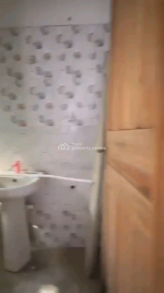 Standard and Spacious 3 Bedroom Flat, Soluyu, Soluyi, Gbagada, Lagos, Flat / Apartment for Rent