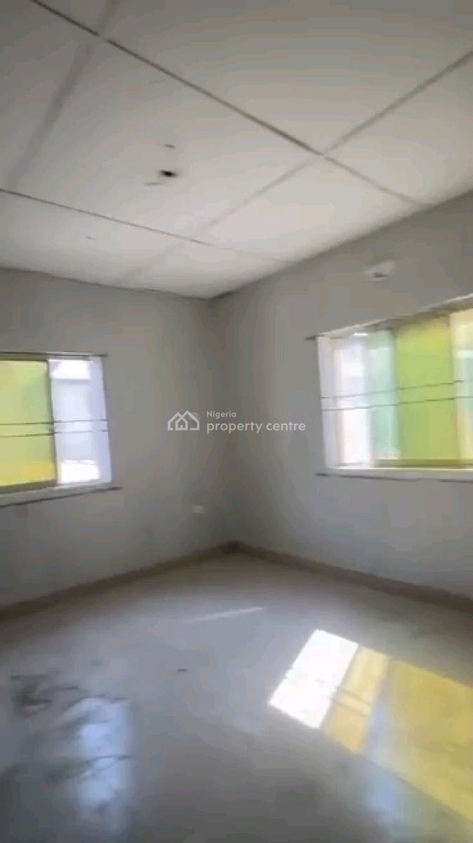 Standard and Spacious 3 Bedroom Flat, Soluyu, Soluyi, Gbagada, Lagos, Flat / Apartment for Rent