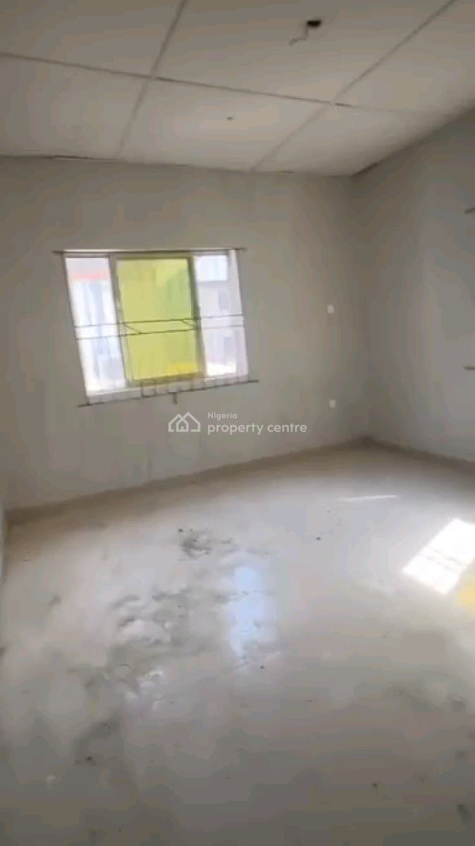 Standard and Spacious 3 Bedroom Flat, Soluyu, Soluyi, Gbagada, Lagos, Flat / Apartment for Rent