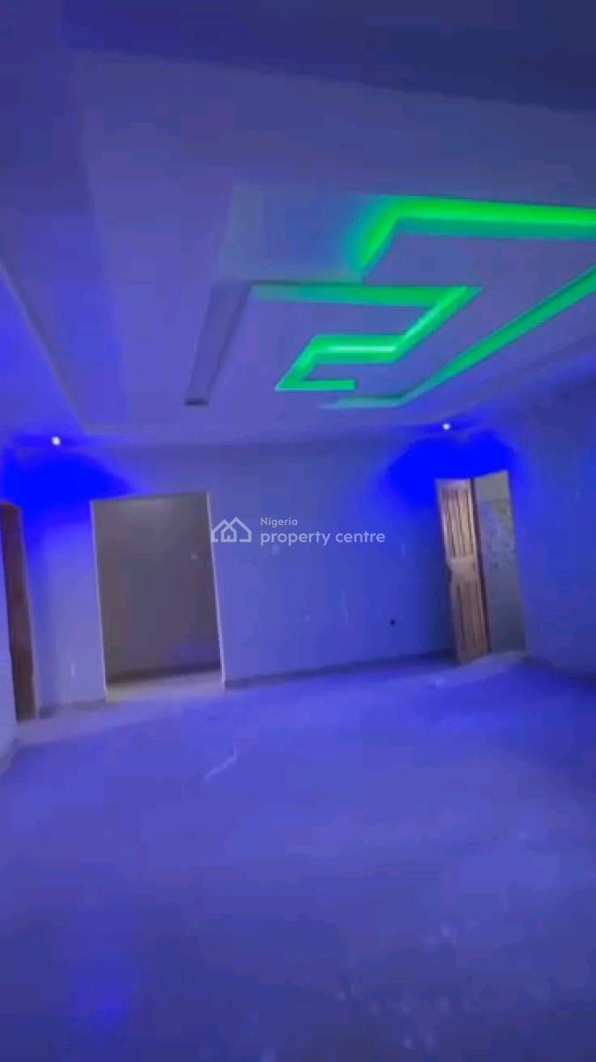 Standard and Spacious 3 Bedroom Flat, Soluyu, Soluyi, Gbagada, Lagos, Flat / Apartment for Rent