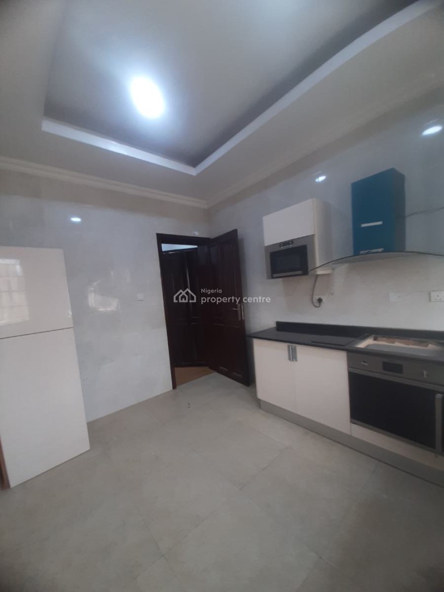 Serviced, 24/7 Power Supply Guaranteed, Lekki Phase 1, Lekki, Lagos, Flat / Apartment for Rent