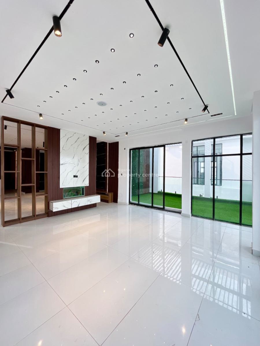 State-of-art 5bed Detached Duplex with a Maid Room Swimming Pool, Roof, Chevron, Lekki, Lagos, Detached Duplex for Sale