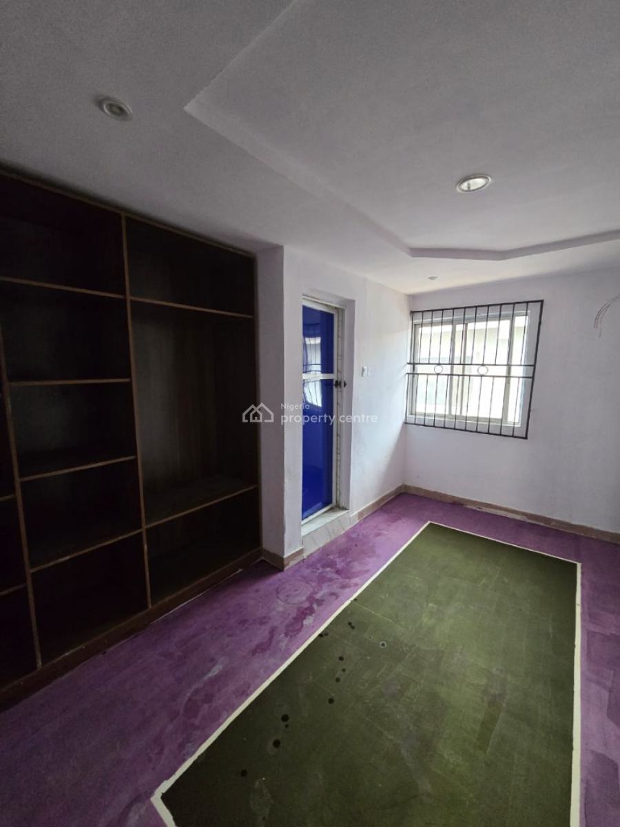 3 Bedroom Flat Apartment, Gra Phase 2, Magodo, Lagos, Flat / Apartment for Rent