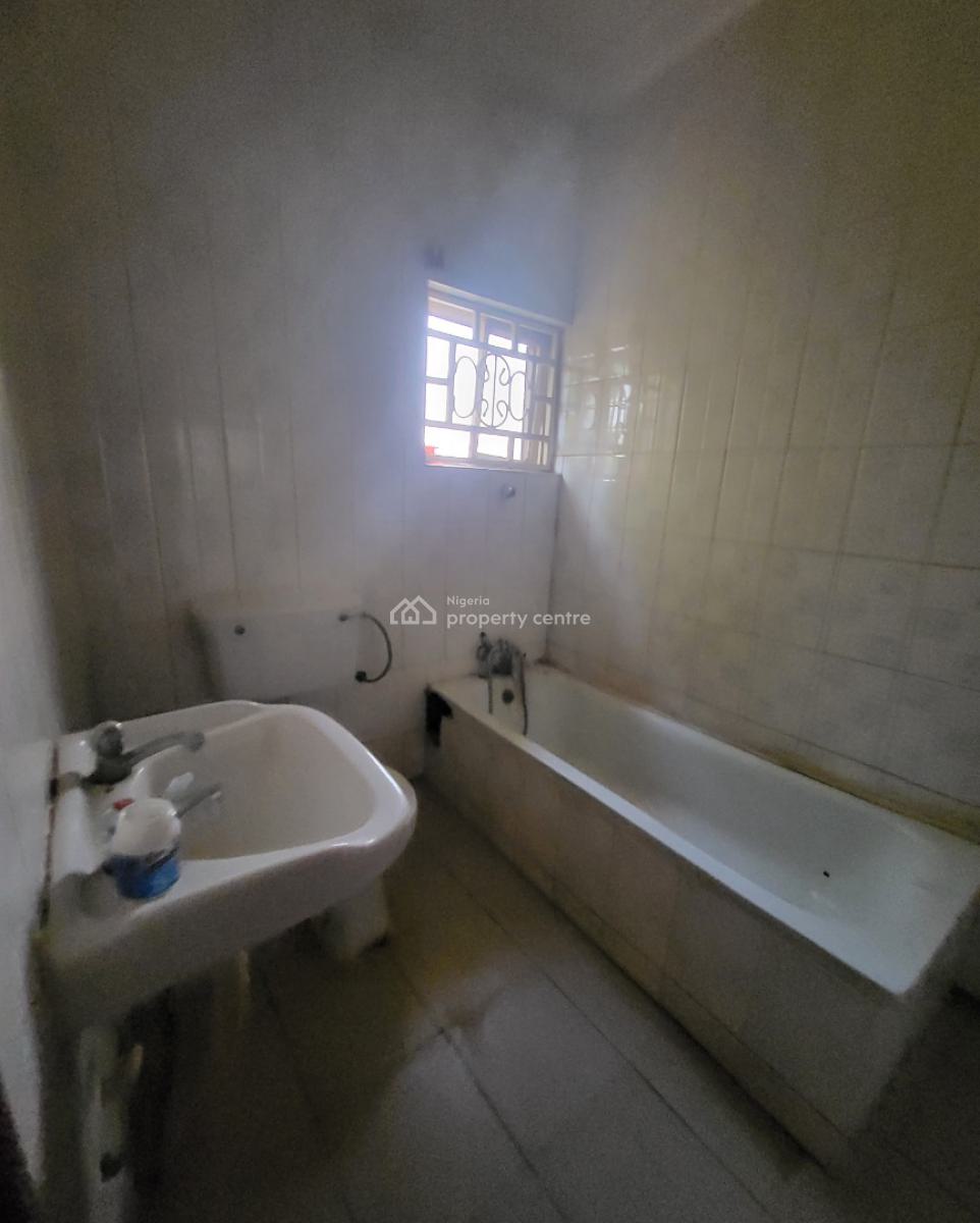 Luxurious Massive 3bedroom Flat, Near American International School, Durumi, Abuja, Flat / Apartment for Rent