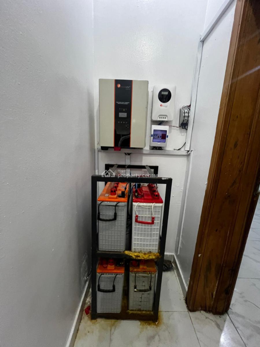 Well Renovated Serviced 2 Bedroom Apartment, Freedom Way, Lekki Phase 1, Lekki Phase 1, Lekki, Lagos, Flat / Apartment for Rent