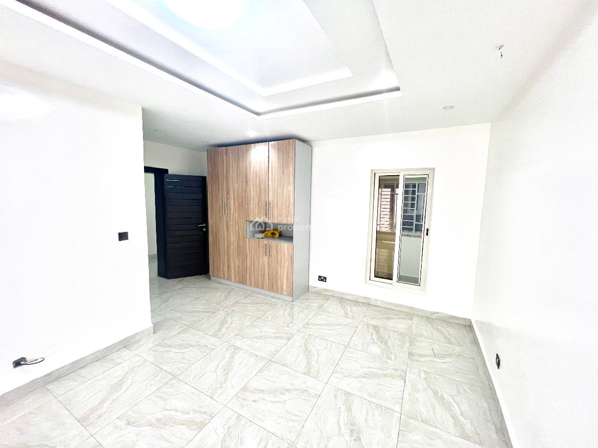 Luxury 2 Bedroom Apartment on Ground Floor, Lsdpc Estate, Freedom Way, Lekki Phase 1, Lekki, Lagos, Flat / Apartment for Rent