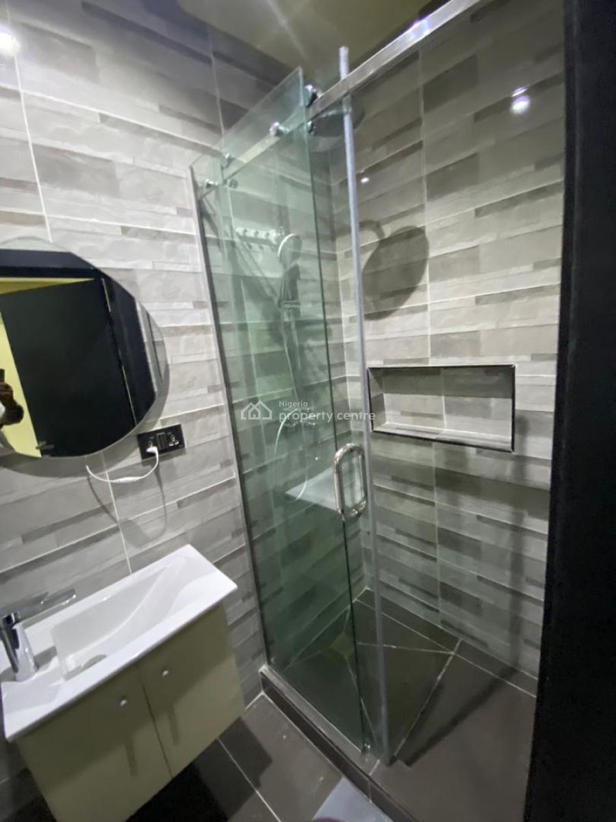 Fully Furnished 2 Bedroom Apartments, Lekki Phase 1, Lekki, Lagos, Flat / Apartment Short Let