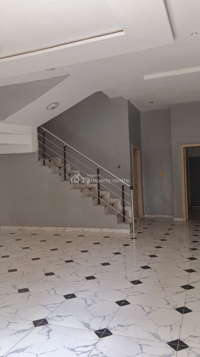 4 Bedroom Duplex with Bq, Off Catholic Church, Ologolo, Lekki, Lagos, Semi-detached Duplex for Rent