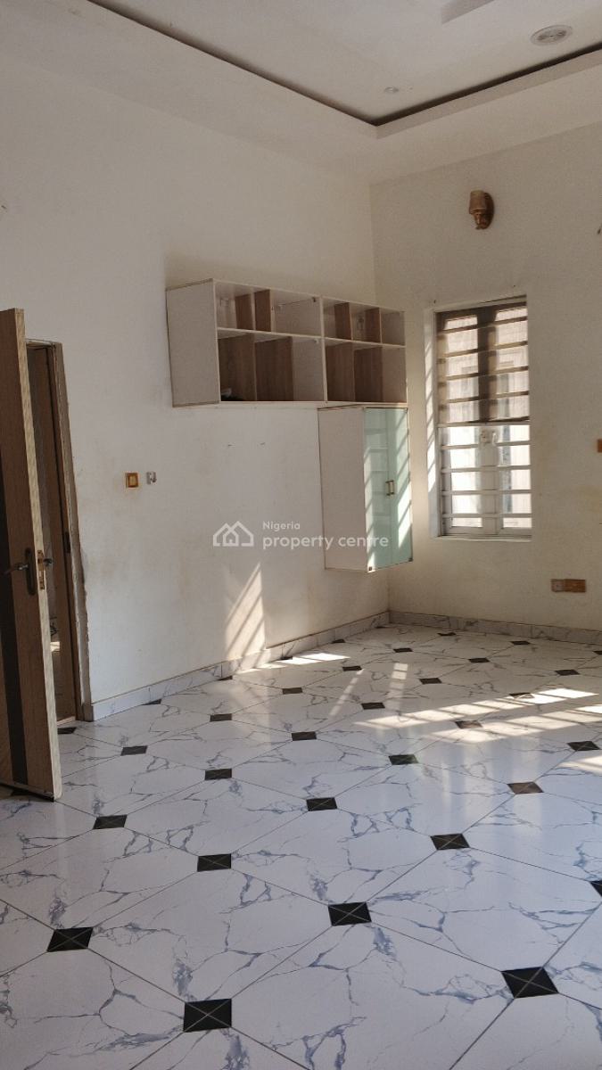 4 Bedroom Duplex with Bq, Off Catholic Church, Ologolo, Lekki, Lagos, Semi-detached Duplex for Rent