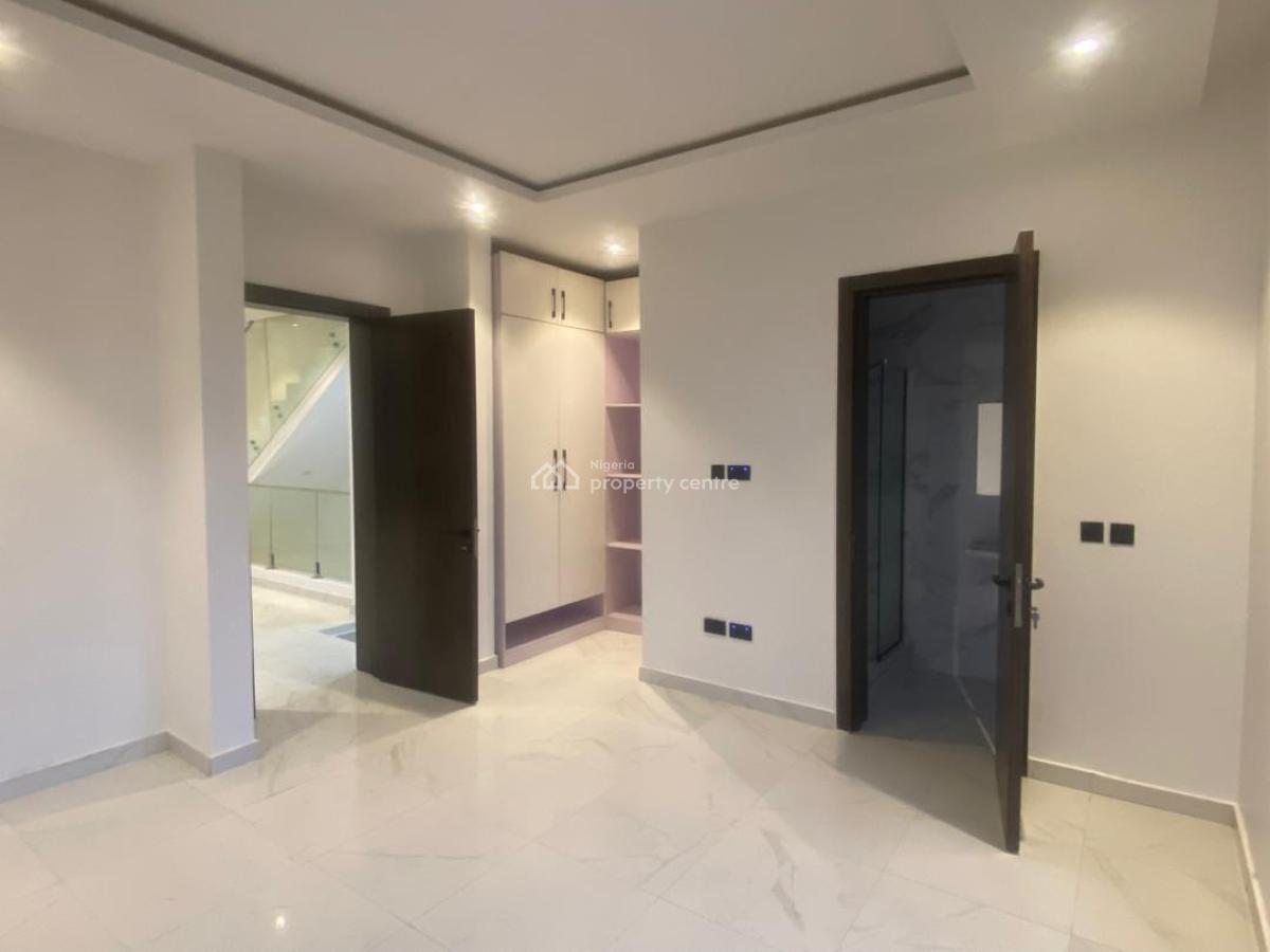 Newly Built 4-bedroom Terrace with a 1-room Bq & a Swimming Pool, Lekki Right, Lekki Phase 1, Lekki, Lagos, Terraced Duplex for Sale