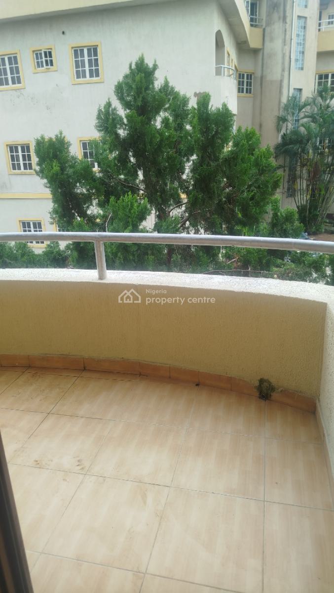 Executive 3 Bedroom Apartment All Room Ensuite Spacious Kitichen Pool,, Ikeja Gra Off Oba Akinjobi, Ikeja, Lagos, Flat / Apartment for Rent