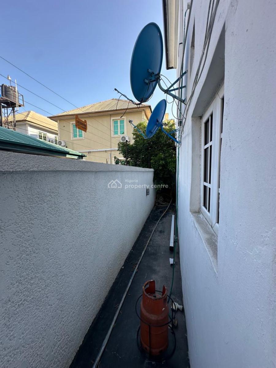 Luxury 2 Bedroom Apartment, Lekki Phase 1, Lekki, Lagos, Flat / Apartment for Rent