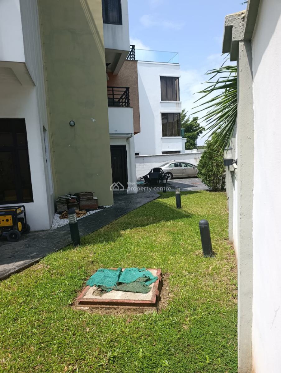 Newly Built 5 Bedroom Duplex on 3 Floors with 2rooms Bq, Off 2nd Avenue, Banana Island, Ikoyi, Lagos, Detached Duplex for Sale