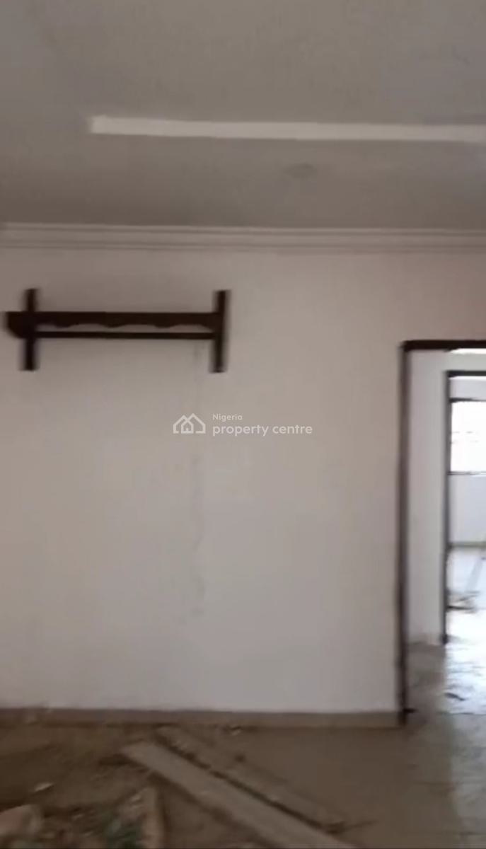 Renovated and Spacious 3bedroom Up Flat All Rooms Ensuite with Guest, Off Yetunde Brown Ifako Gbagada, Ifako, Gbagada, Lagos, Flat / Apartment for Rent