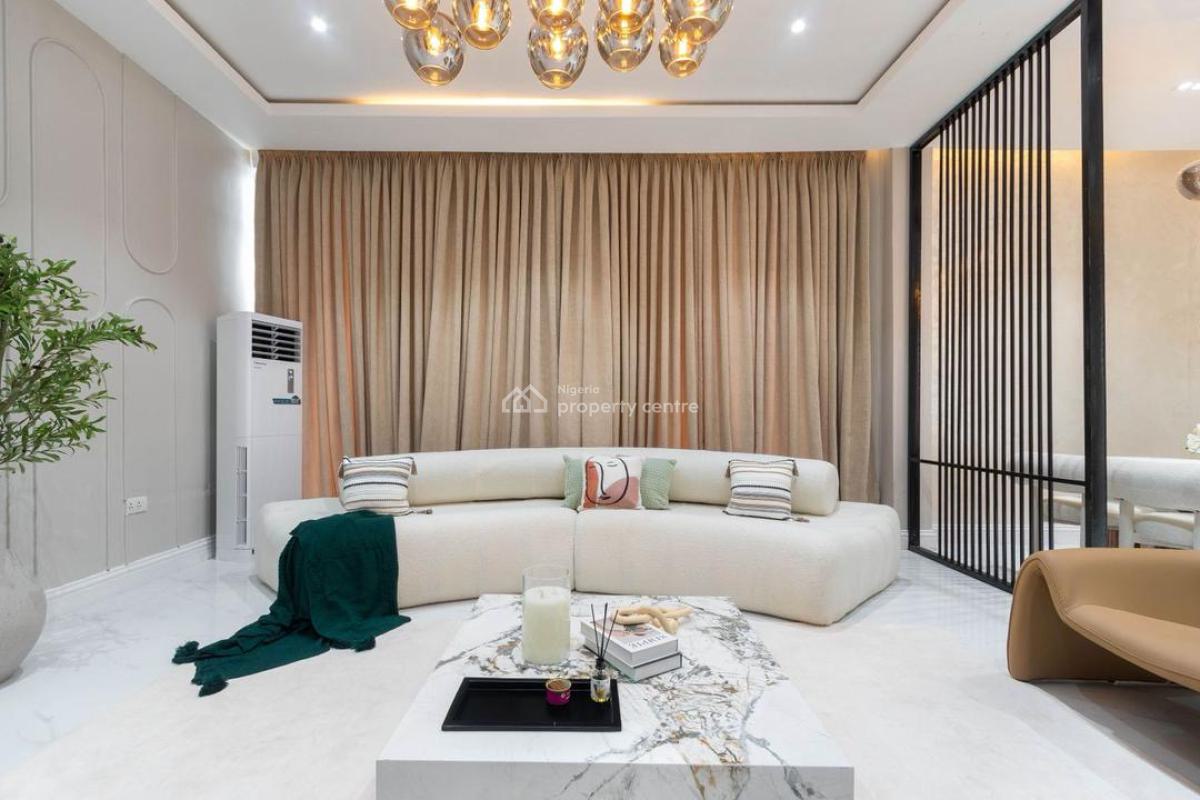 Spacious Luxury 4 Bedroom Apartment with Ps 5 , Bath Tub , Walk in Clo, Lekki Phase 1, Lekki, Lagos, Flat / Apartment Short Let