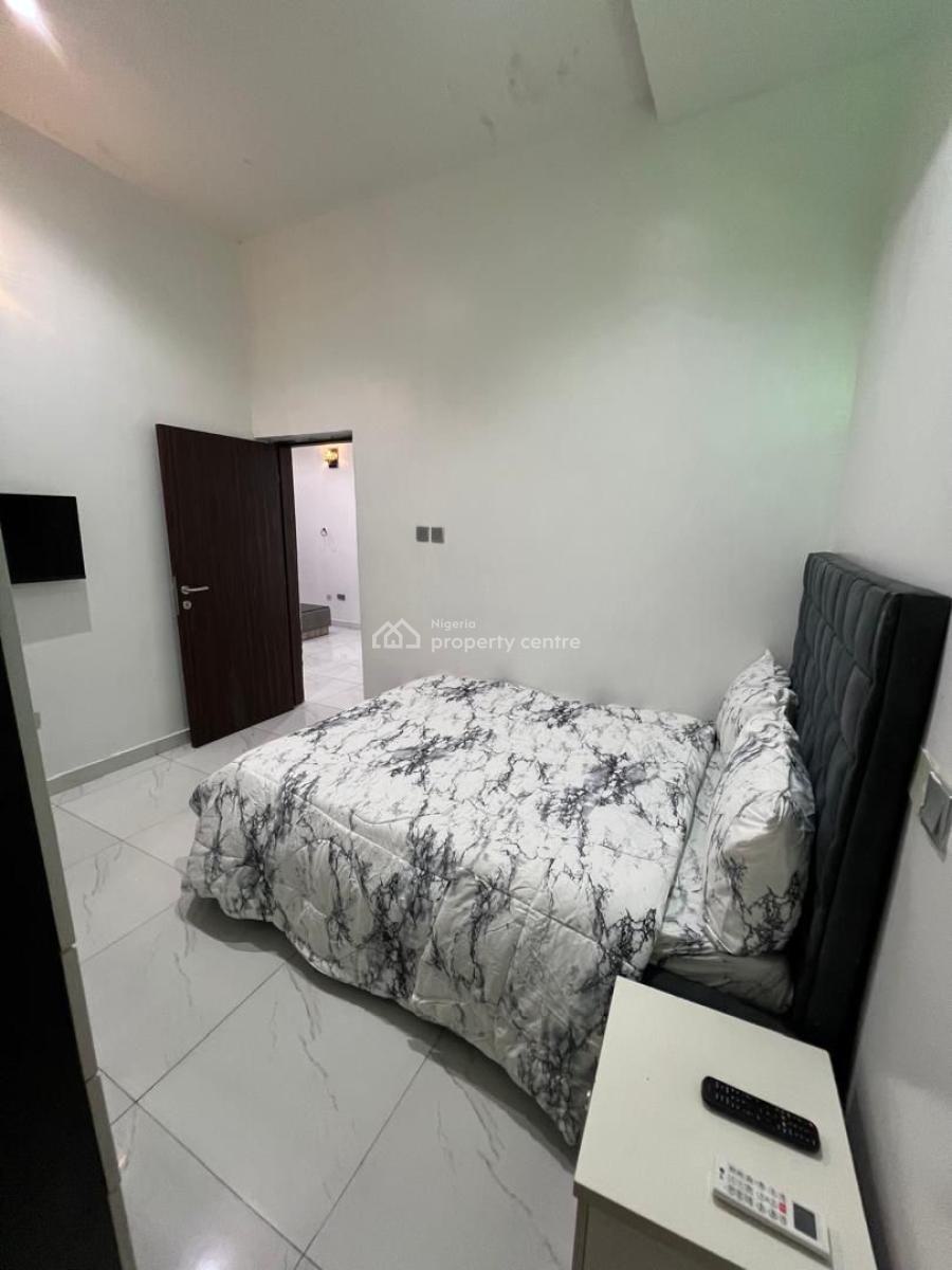 a Luxury Furnished Masters Bedroom in Orchid Road., Van Daniel Estate Orchid Road Lekki Lagos, Lafiaji, Lekki, Lagos, Self Contain (single Rooms) for Rent