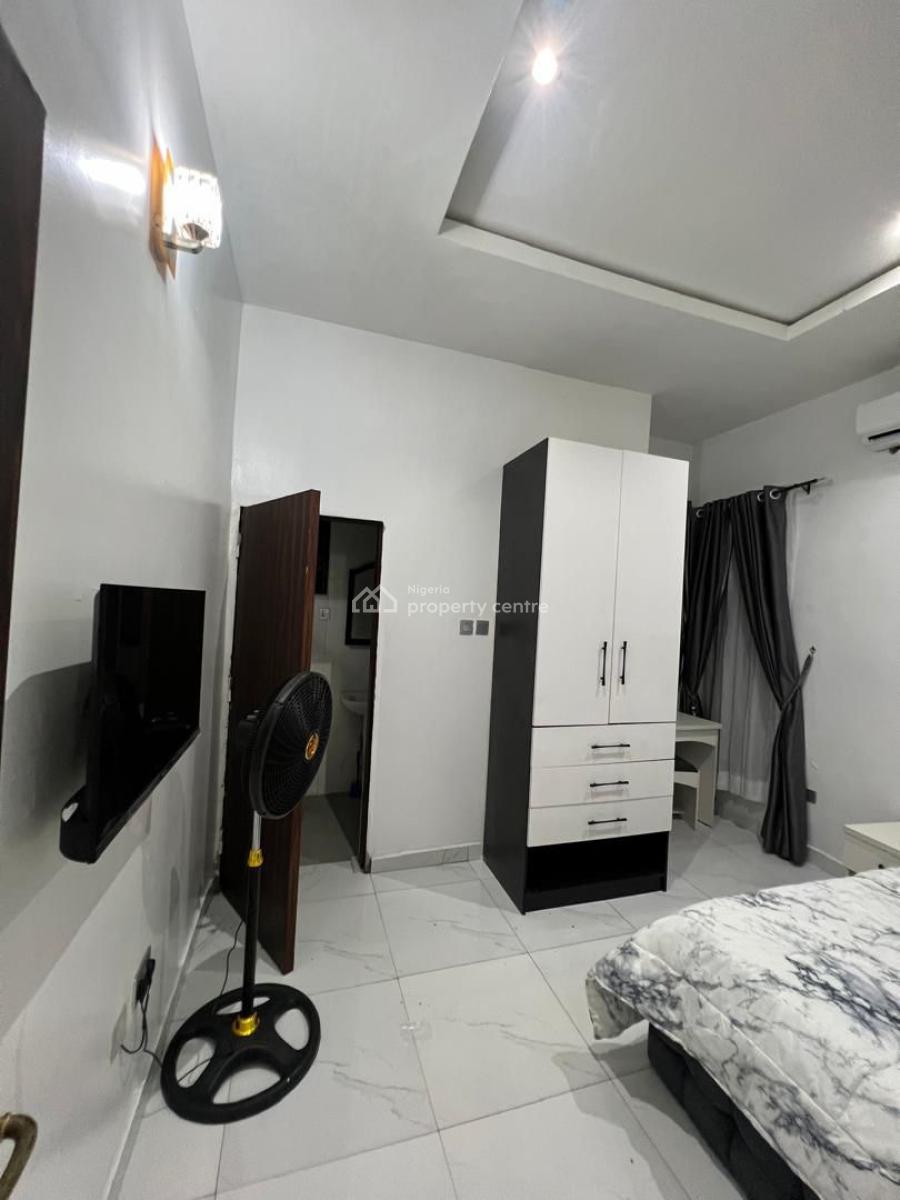 a Luxury Furnished Masters Bedroom in Orchid Road., Van Daniel Estate Orchid Road Lekki Lagos, Lafiaji, Lekki, Lagos, Self Contain (single Rooms) for Rent