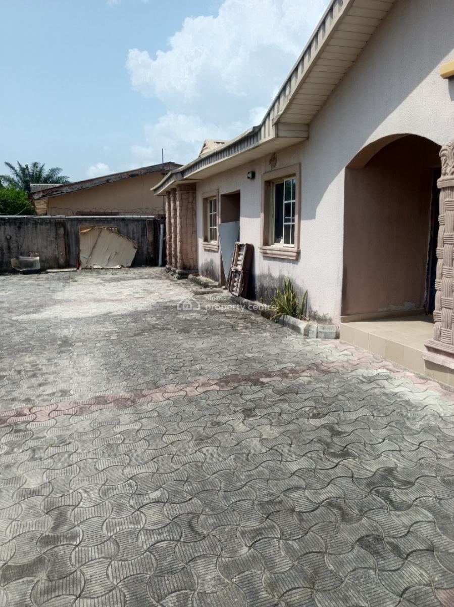 4 Bedroom Bungalow &room &parlour&contain on 894sqm, Saliu Street Off Leadforte  Gate School Awoyaya, Awoyaya, Ibeju Lekki, Lagos, Detached Bungalow for Sale