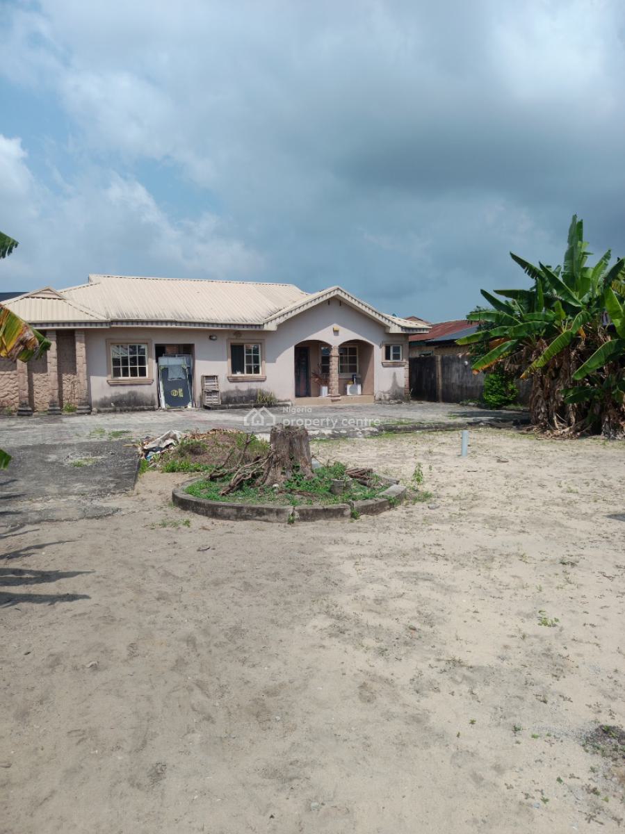 4 Bedroom Bungalow &room &parlour&contain on 894sqm, Saliu Street Off Leadforte  Gate School Awoyaya, Awoyaya, Ibeju Lekki, Lagos, Detached Bungalow for Sale