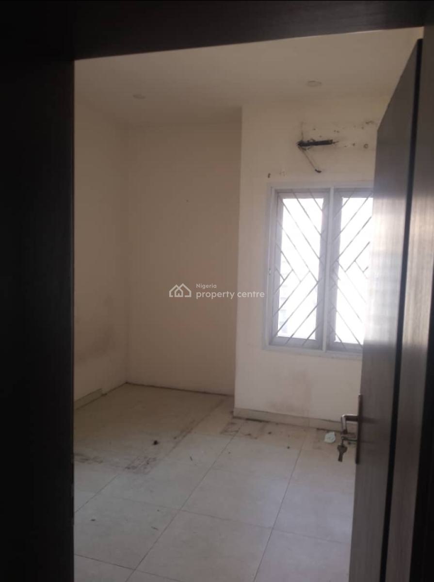 Self Serviced 3bed Apartment in Unit of 4 Occupants (direct to Mandate, Rhs, Ibeju Lekki, Lagos, Flat / Apartment for Rent