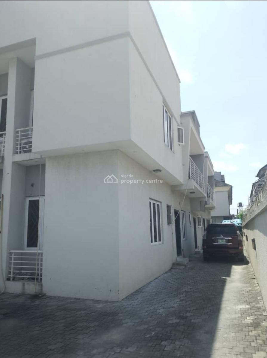 Self Serviced 3bed Apartment in Unit of 4 Occupants (direct to Mandate, Rhs, Ibeju Lekki, Lagos, Flat / Apartment for Rent