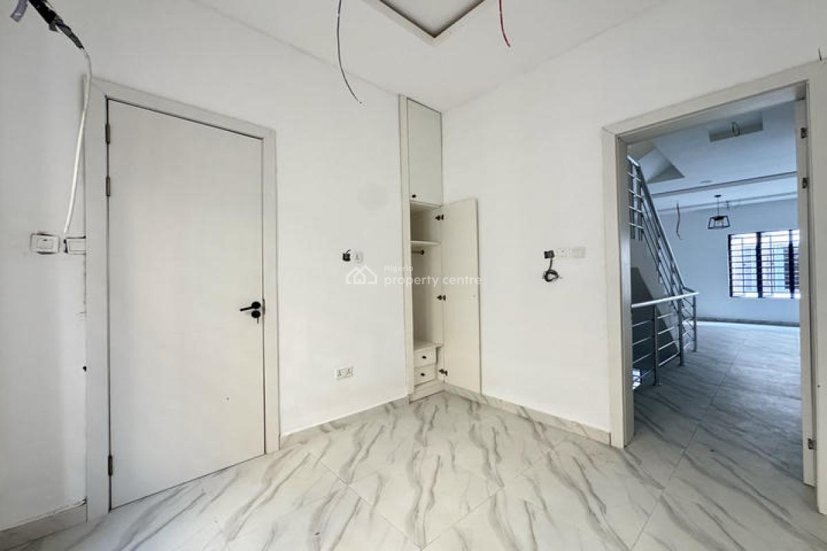 Astonishing 4 Bedroom Terrace Duplex with Bq, Ologolo, Lekki, Lagos, Terraced Duplex for Sale