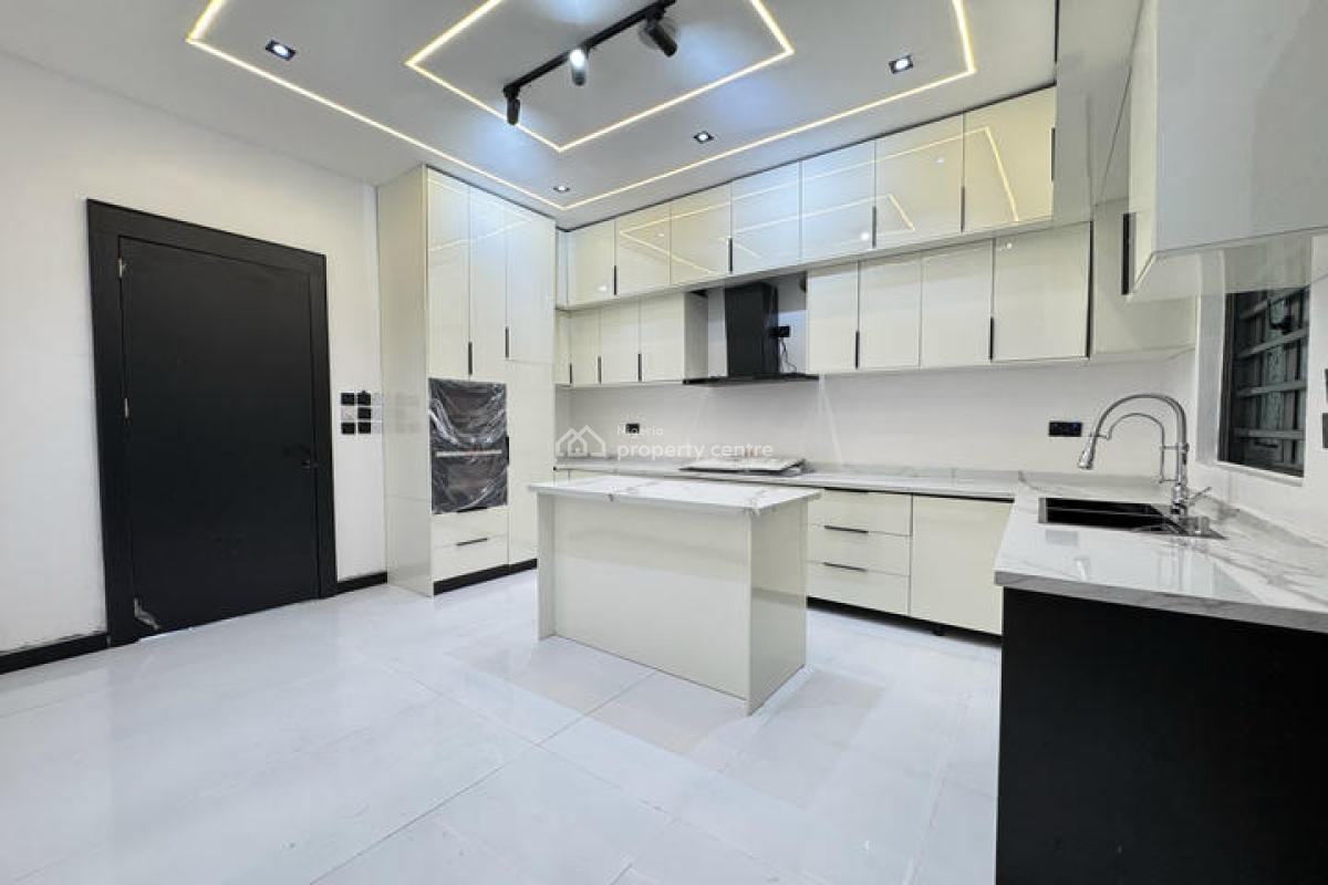 Stunning 5 Bedroom Detached House with Swimming Pool and Bq, Ologolo, Lekki, Lagos, Detached Duplex for Sale