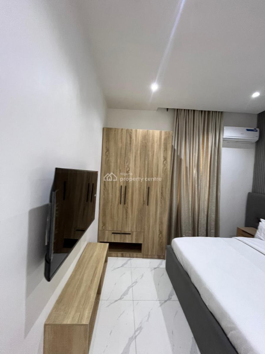 Fully Furnished 2 Bedroom Flat in a Serene and Well Secured Environs, Lekki Phase 1, Lekki, Lagos, Flat / Apartment for Rent