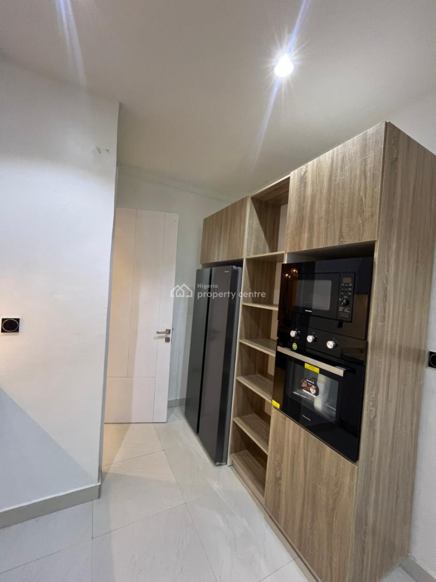 Fully Furnished 2 Bedroom Flat in a Serene and Well Secured Environs, Lekki Phase 1, Lekki, Lagos, Flat / Apartment for Rent