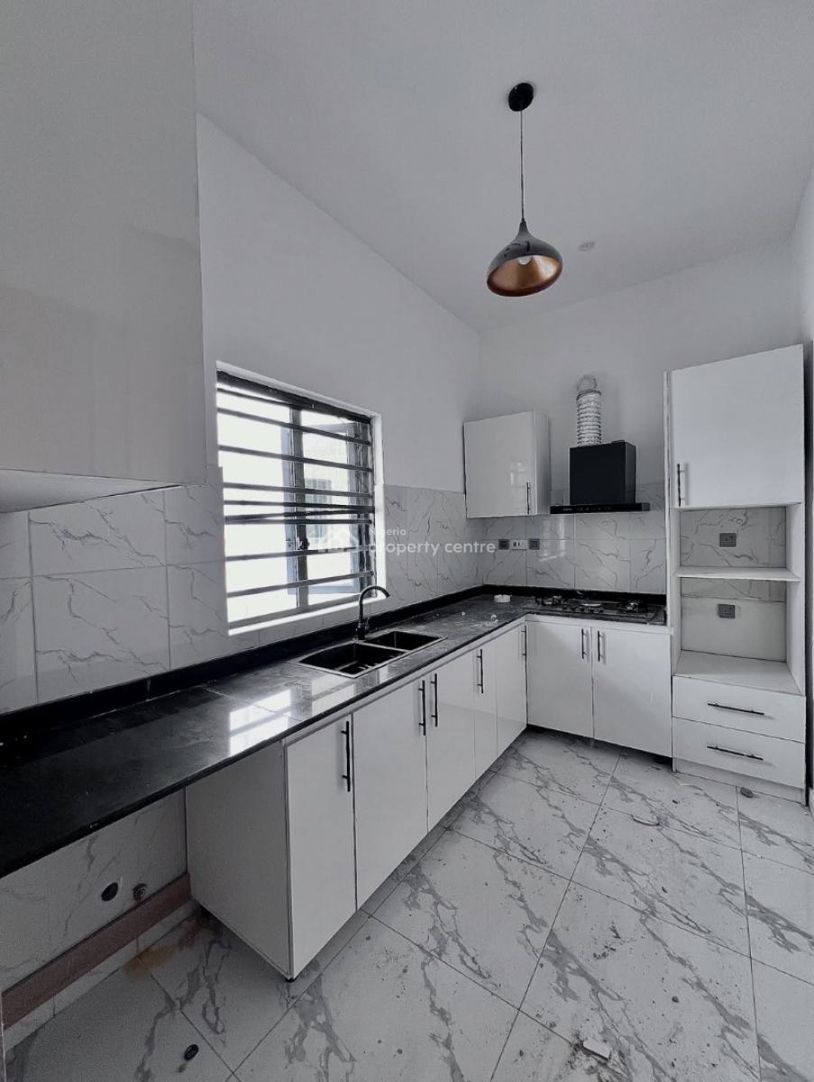 Newly Built 2 Bedrooms Apartments with Swimming Pool & Gym House, Orchid, Lekki, Lagos, Flat / Apartment for Sale