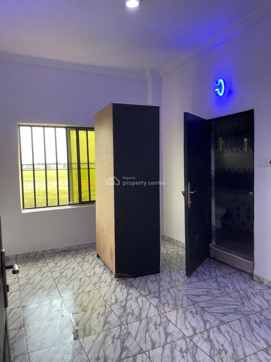 Service Studio with Meter, Chevron Drive, Lekki Expressway, Lekki, Lagos, Self Contain (single Rooms) for Rent