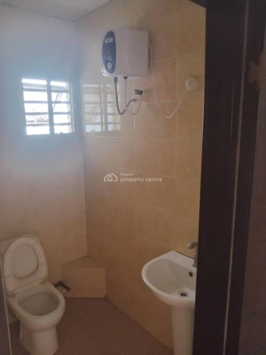 2bed, General Paint, Ajah, Lagos, Flat / Apartment for Rent
