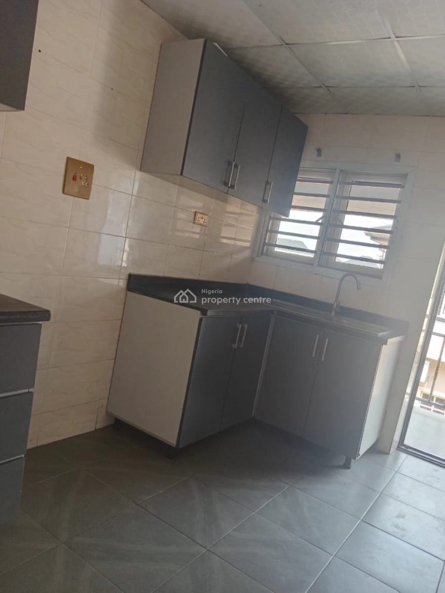 2bed, General Paint, Ajah, Lagos, Flat / Apartment for Rent