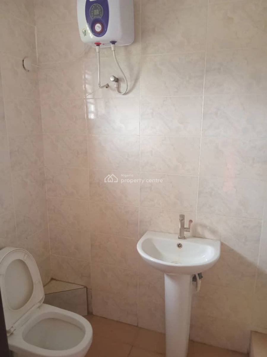 2bed, General Paint, Ajah, Lagos, Flat / Apartment for Rent