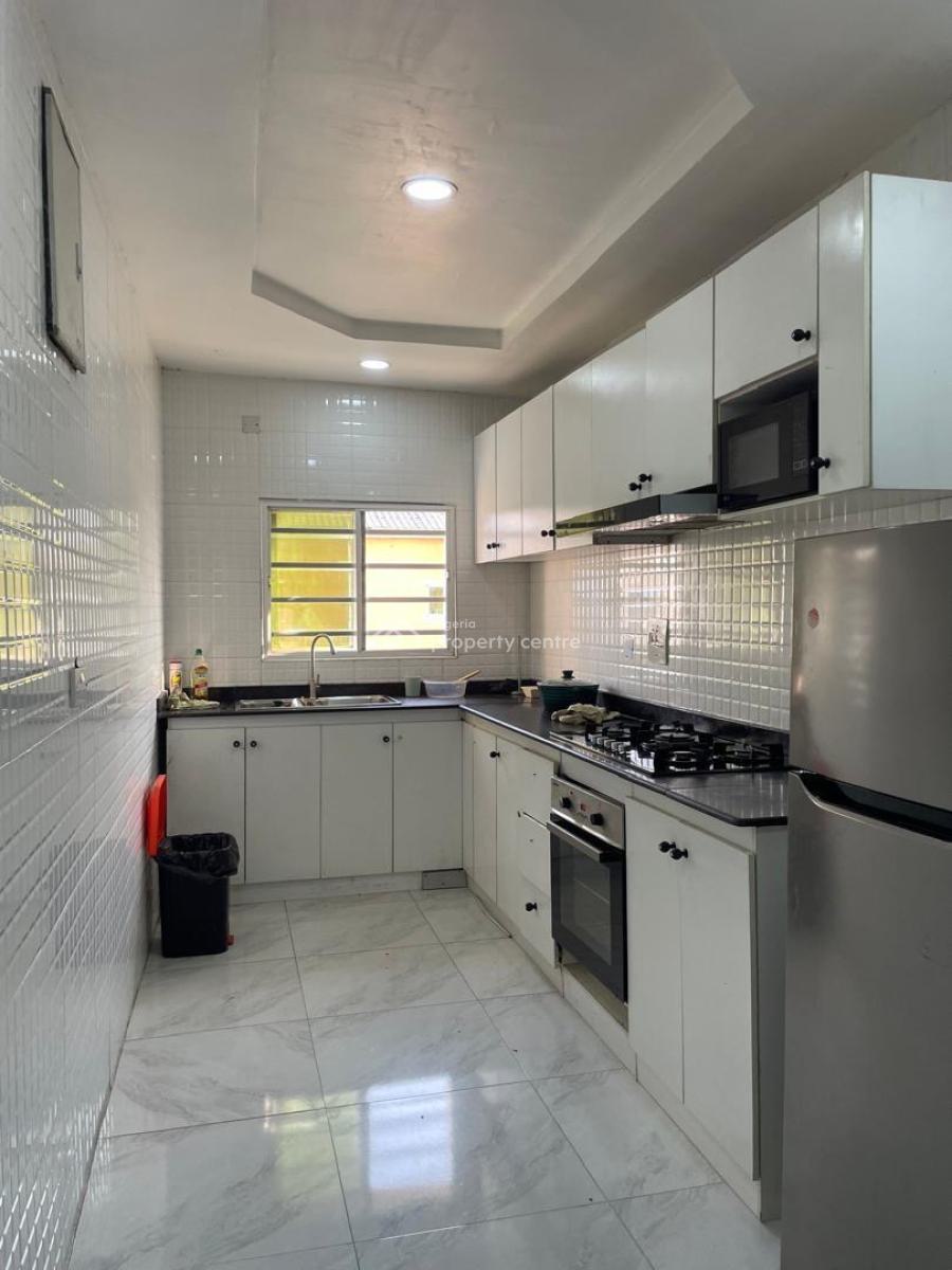 Luxury 2 Bedroom Flat on The High Floor, Chevron Drive, Lekki, Lagos, Block of Flats for Sale