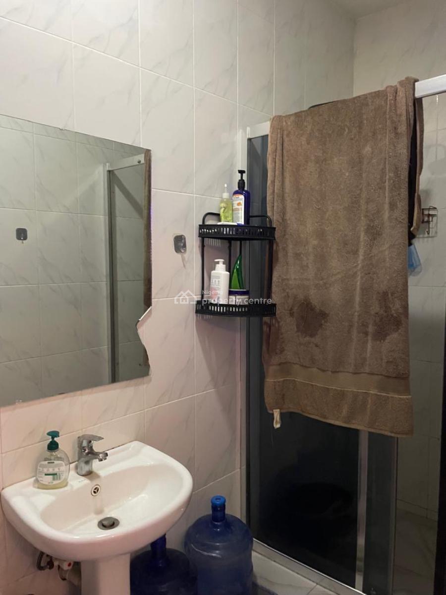 Luxury 2 Bedroom Flat on The High Floor, Chevron Drive, Lekki, Lagos, Block of Flats for Sale