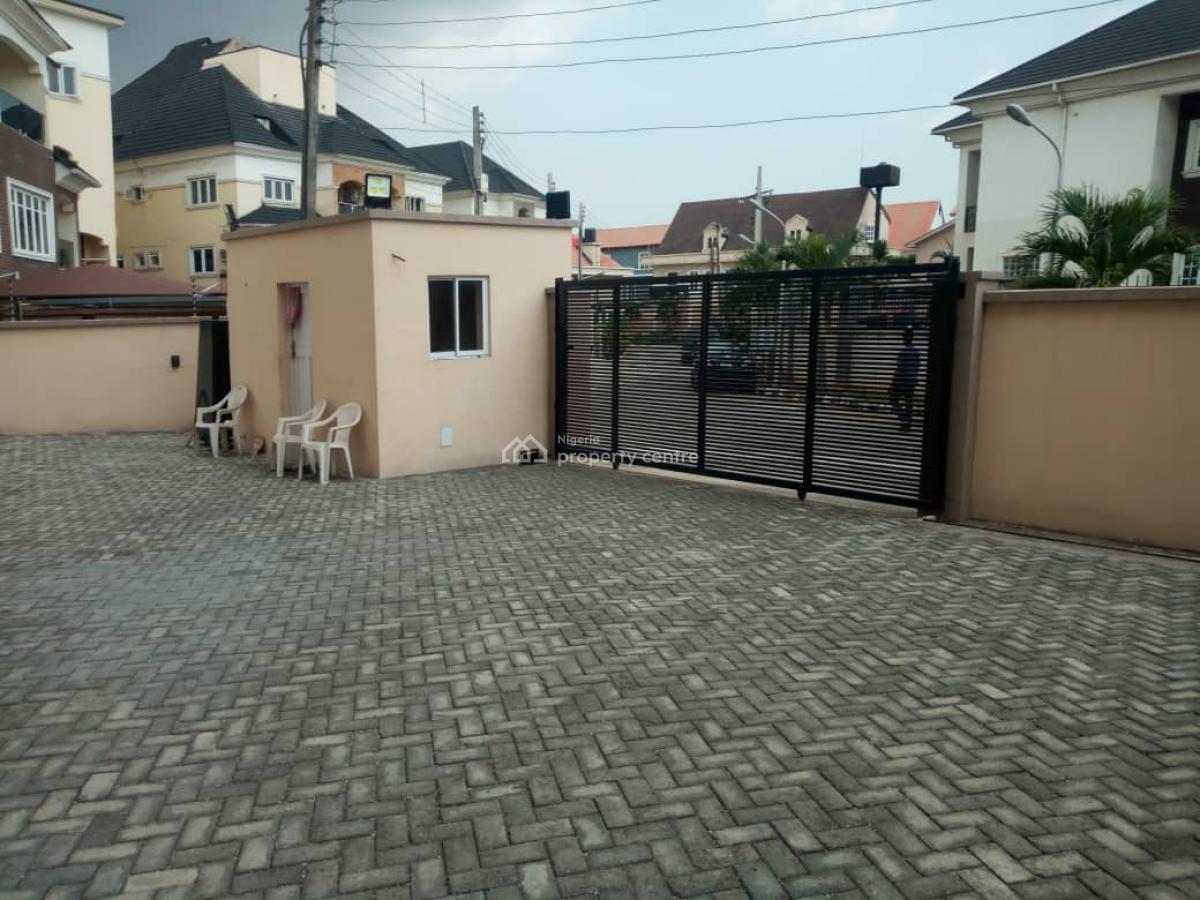 a 2 Bedroom Flat, Maryland, Lagos, House for Rent