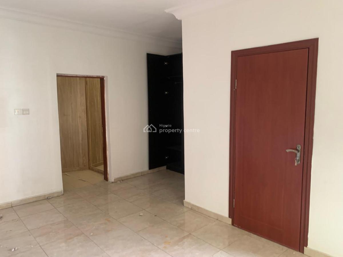 Spacious Self Contain in an Estate, Lekki, Lagos, Self Contain (single Rooms) for Rent