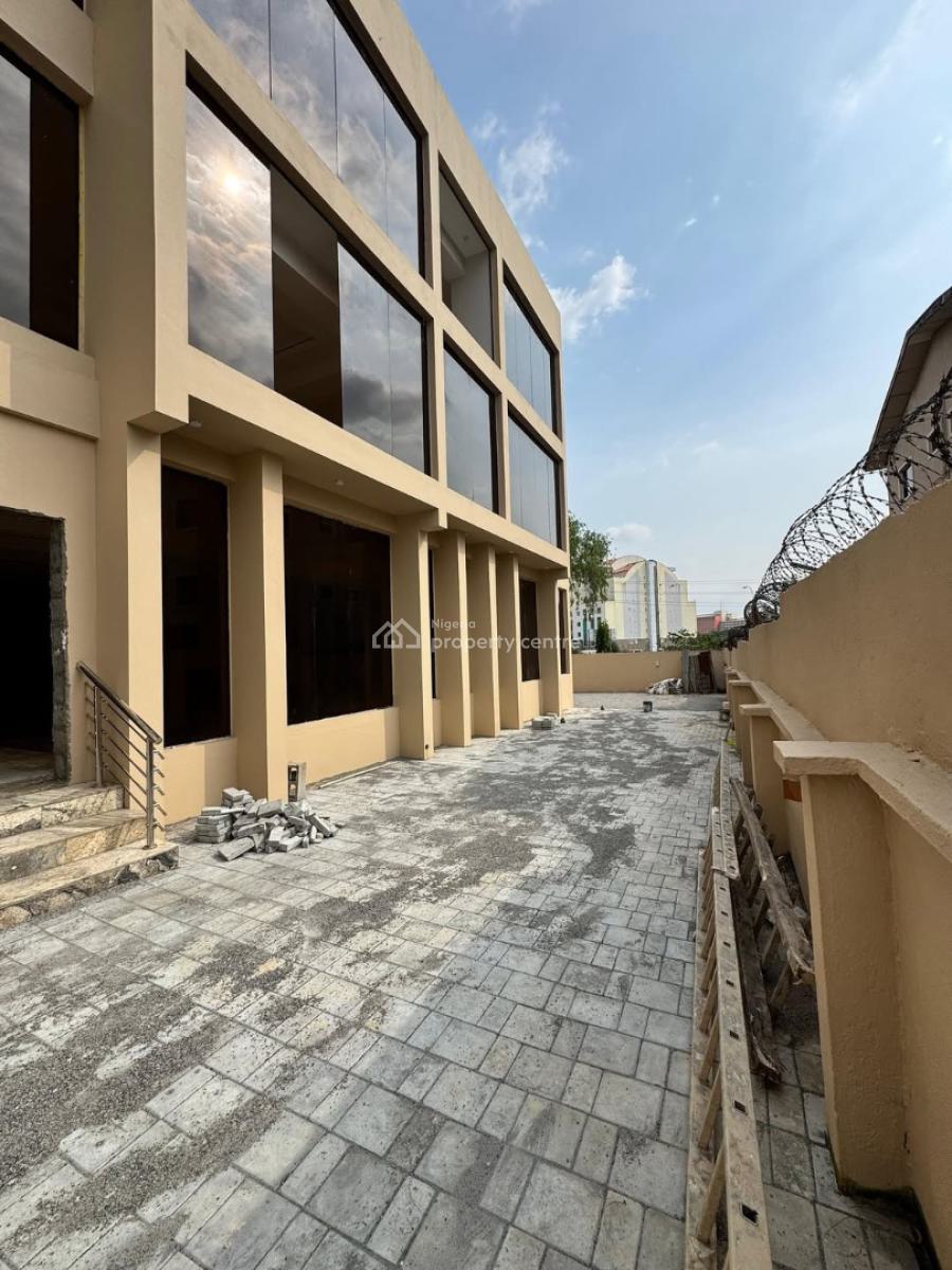 Presenting a Prestigious Commercial Property Strategically Positioned, Wuse 2, Wuse 2, Abuja, Office Space for Sale