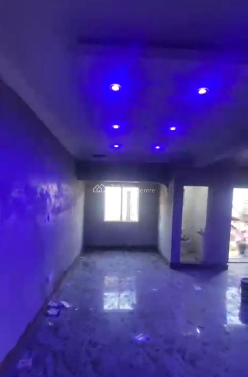 Decent 2bedrooms Ground Flat All Rooms Ensuite & Guest Toilet, Pop, R-jolad Axis New-garage Gbagada, Gbagada Phase 1, Gbagada, Lagos, Flat / Apartment for Rent